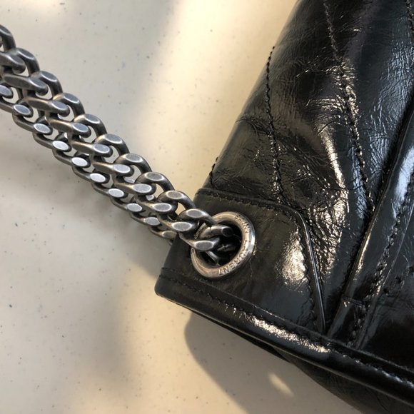 Saint Laurent Niki medium black leather shoulder bag - Picture 6 of 9